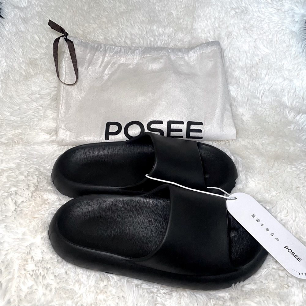 BRAND NEW POSEE Slippers w/ TAGS